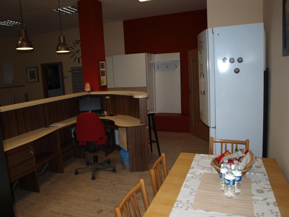 Bailando Studio Neratovice ภายนอก รูปภาพ